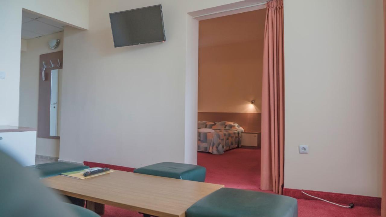 Park Hotel Persey Varna Exterior foto