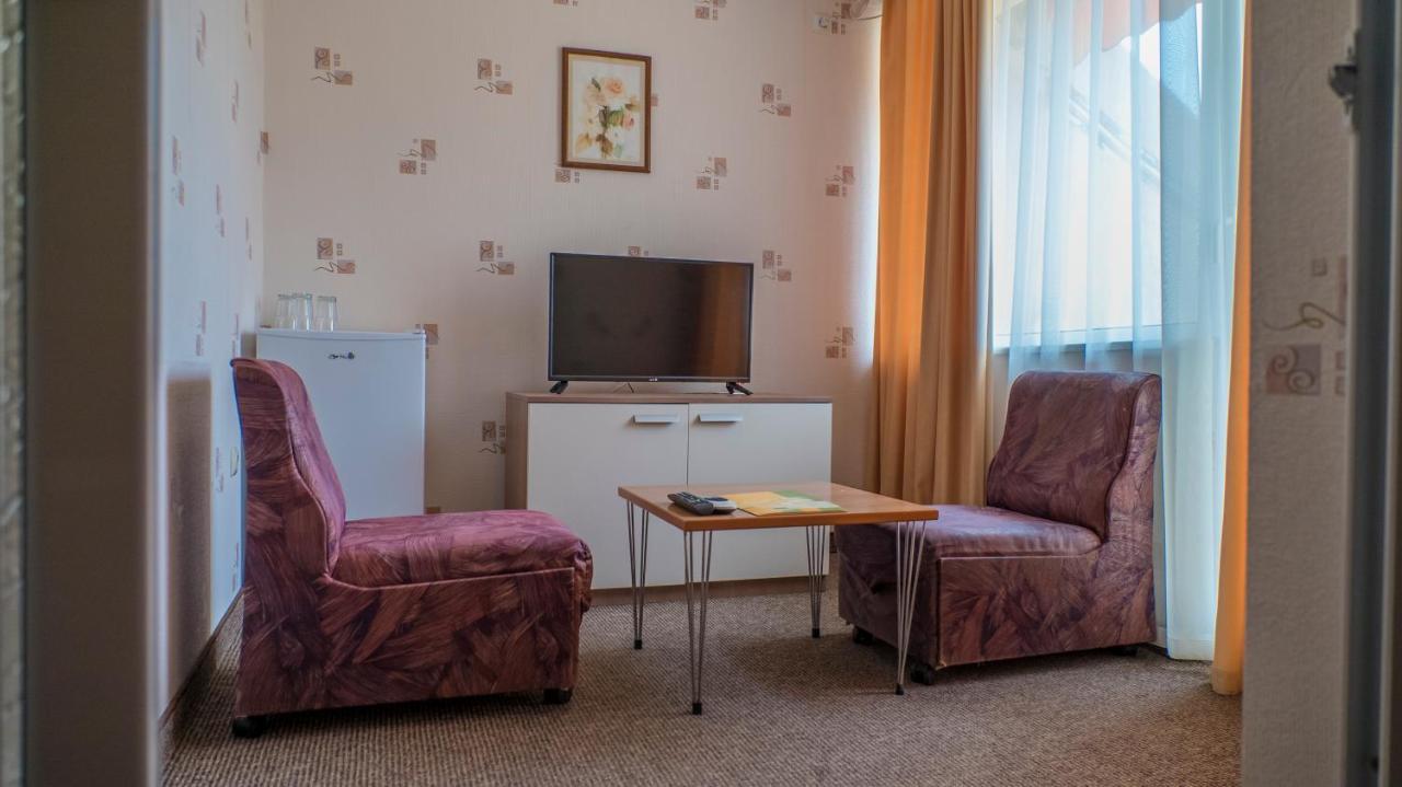 Park Hotel Persey Varna Exterior foto