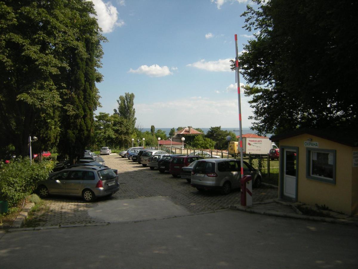 Park Hotel Persey Varna Exterior foto